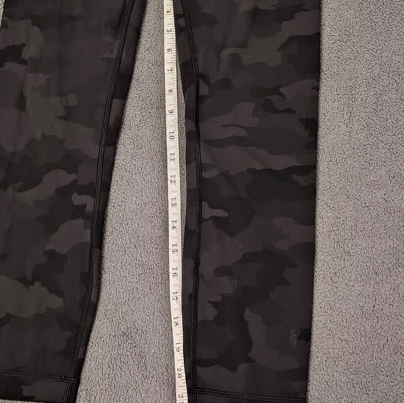 Lululemon Wunder Under High-Rise Crop 31" Full On Luxtreme Leggings Black Camo 6 - Picture 2 of 7